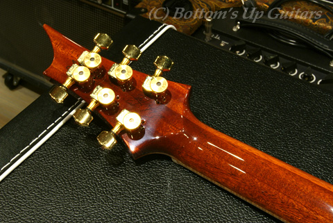 David Thomas McNaught Signature Phoenix Red (マクノウト元所有機)