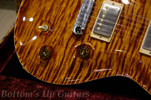 PRS Modern Eagle II ポールリードスミス モダンイーグル ２ / ワンピースPrivate Stock Grade Hard Maple Top 仕様 Yellow Tiger Gloss Lacquer finish 新品同様USED！