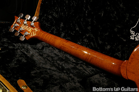 Private Stock Private Stock Singlecut Semi-Hollow "Special built for Bottom's Up Guitars"
- Faded Denim -
