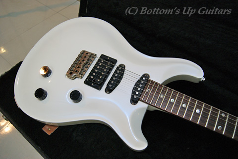 Paul Reed Smith(PRS) '93 Studio (S-S-H Tremup Route) -Pearl White-