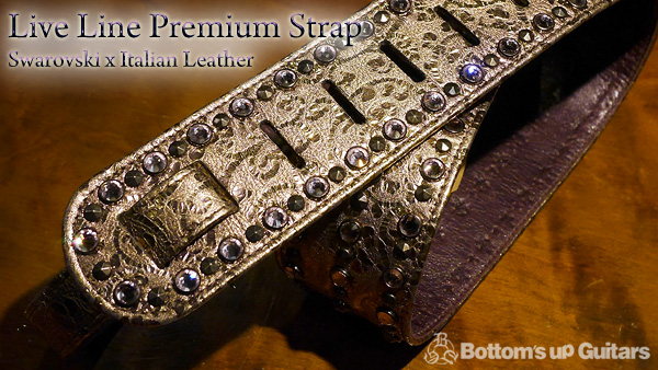 新品入荷 Live Line in Made Leather Italian x Swarovski Strap Premium スマホアクセサリー