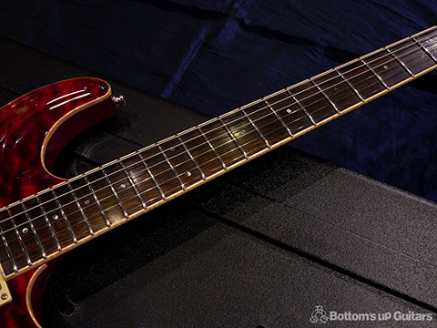Combat Guitars オーダー ST WARM Custom [AAAAAキルトメイプル Combat Guitars オーダー ST WARM Custom [AAAAAキルトメイプル