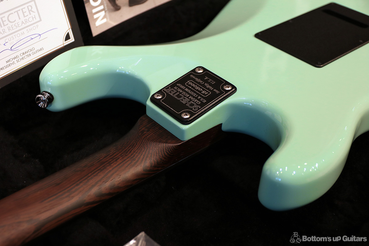 SCHECTER {BUG} USA Custom Shop Nick Johnston Signature model - Atomic Green -【貴重なUSAカスタムショップ製!】