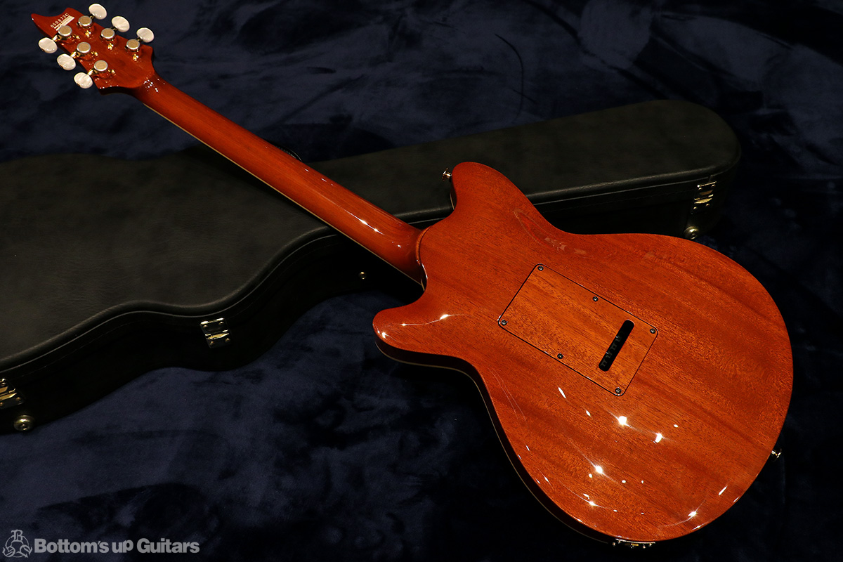 T's Guitars {BUG} Custom Made Arc Hollow Quilt 《Archback》 - Black Slate - 【アーチバックの初期モノ!】