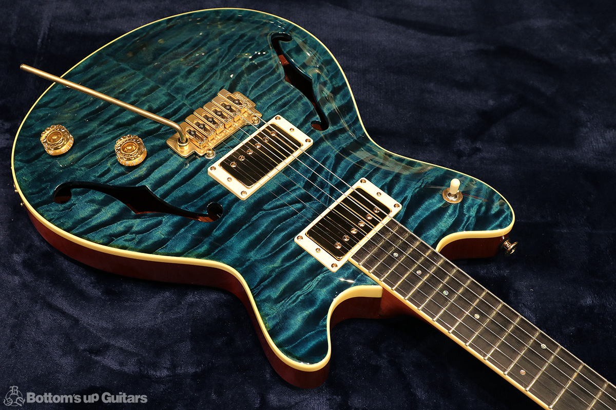 T's Guitars {BUG} Custom Made Arc Hollow Quilt 《Archback》 - Black Slate - 【アーチバックの初期モノ!】