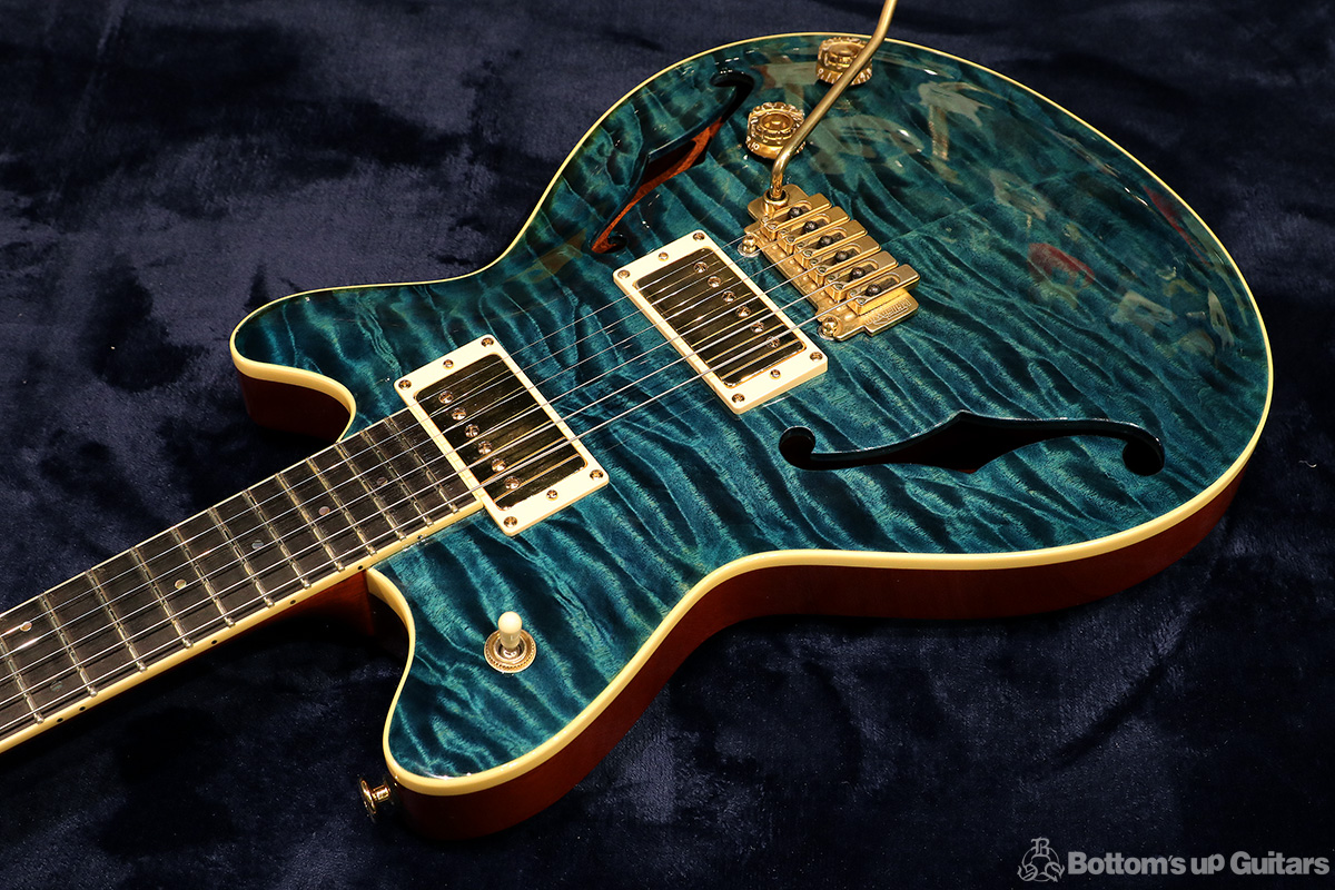 T's Guitars {BUG} Custom Made Arc Hollow Quilt 《Archback》 - Black Slate - 【アーチバックの初期モノ!】