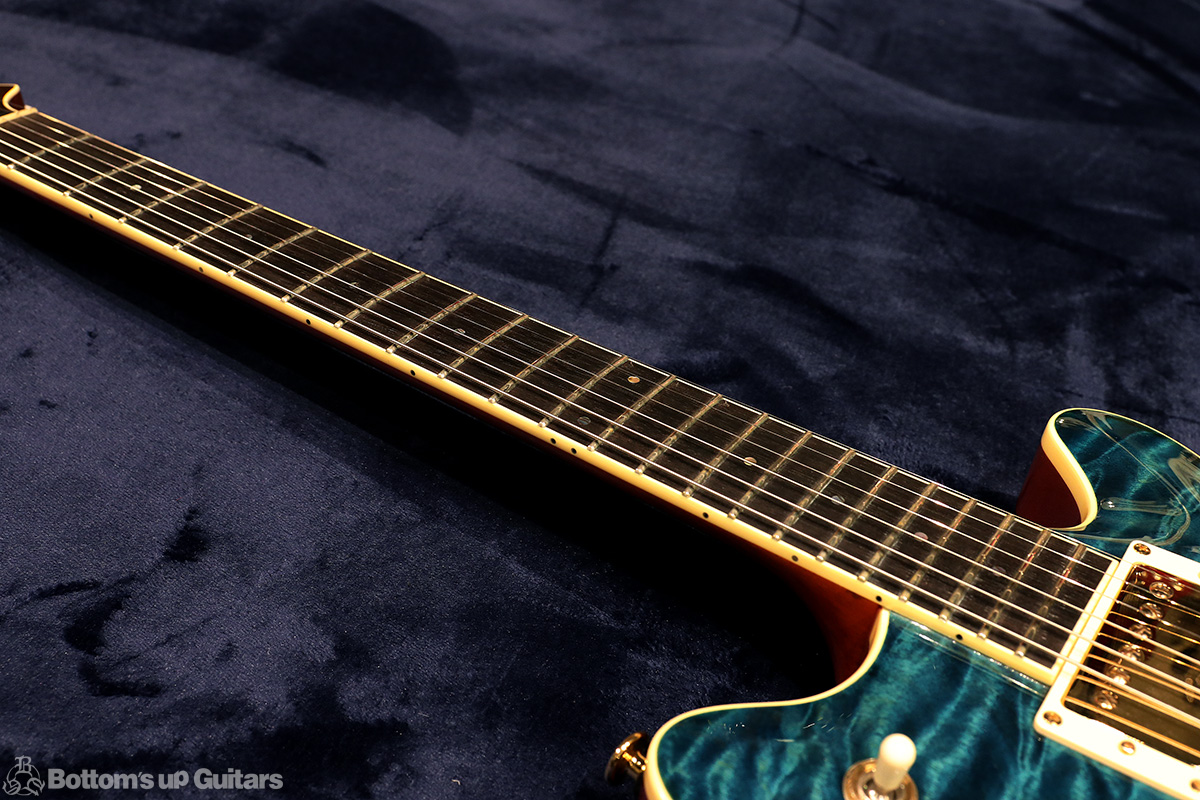 T's Guitars {BUG} Custom Made Arc Hollow Quilt 《Archback》 - Black Slate - 【アーチバックの初期モノ!】