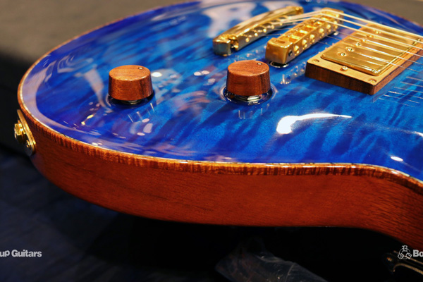 T's Guitars {BUG} NEW MODEL G.G.Award受賞作品『Arc-Singlecut・Aquamarine』one-of-a-kind 楽器フェアモデル