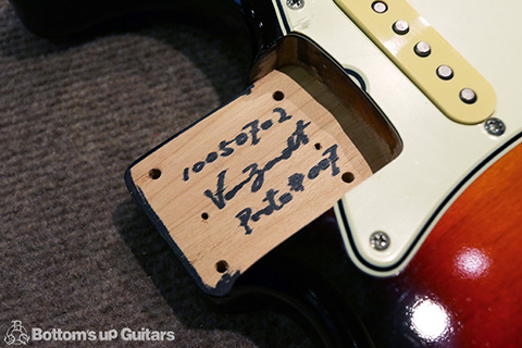 Vanzandt  STV-R2 Proto - 3Tone Sunburst - 《貴重なプロトモデル》オーダー不可な仕様!